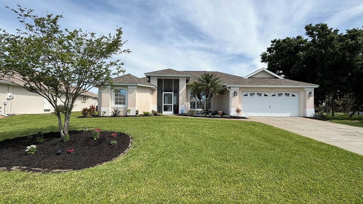 Long Meadow House | Spacious 3-Bed Oasis with Granite Finishes & Pool