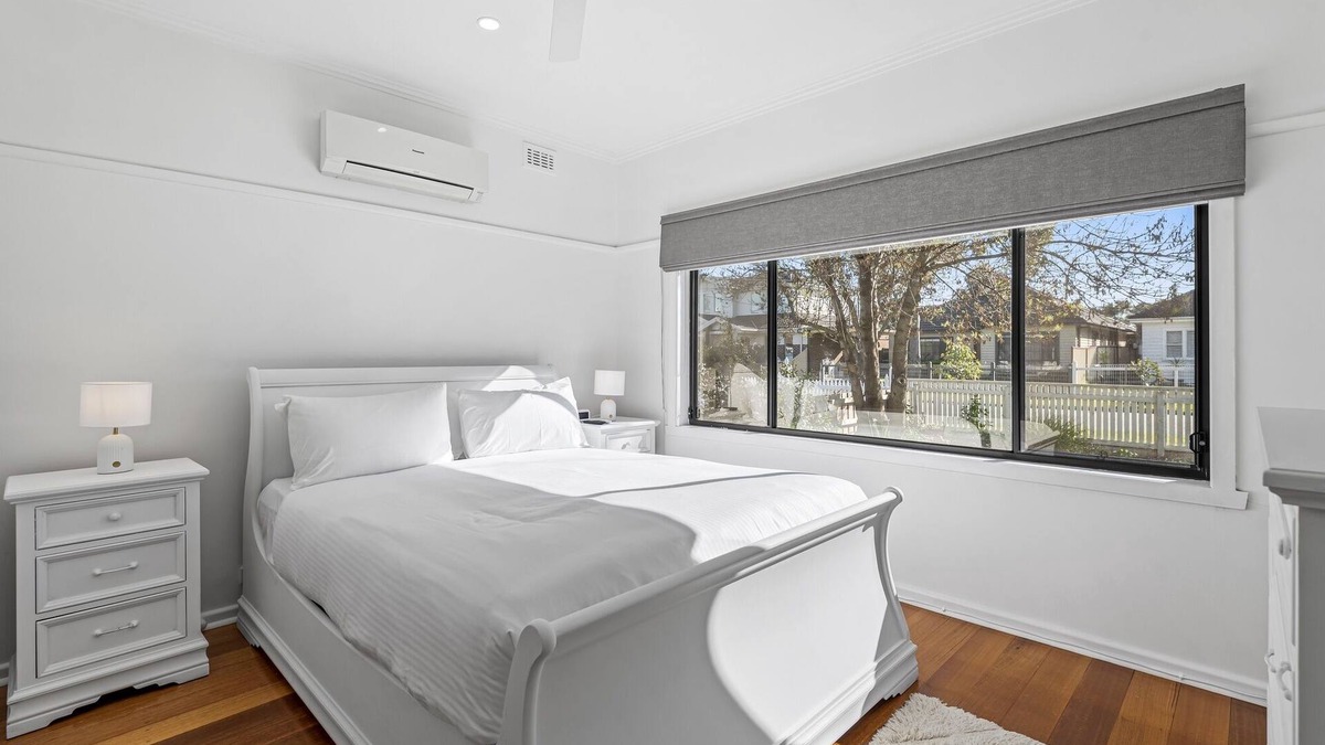 Airport West House | Spacious 3-Bed With Outdoor Dining Near Airport