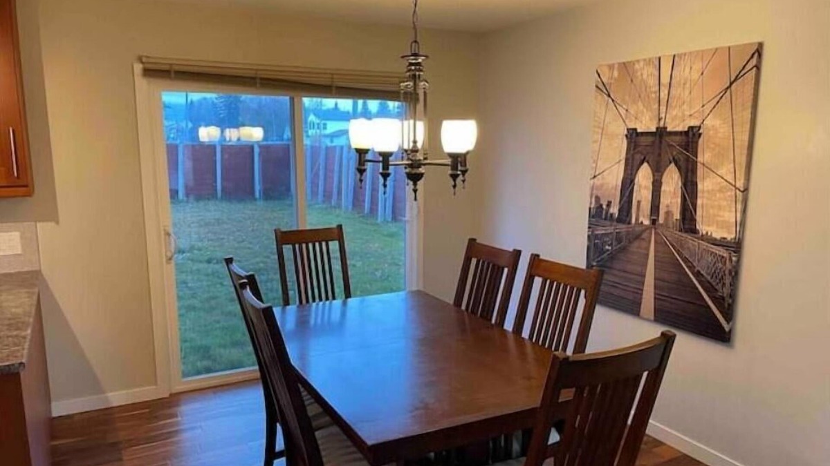 Prince George House | Spacious 3 Bedroom 2.5 Bath Minutes From Hospital