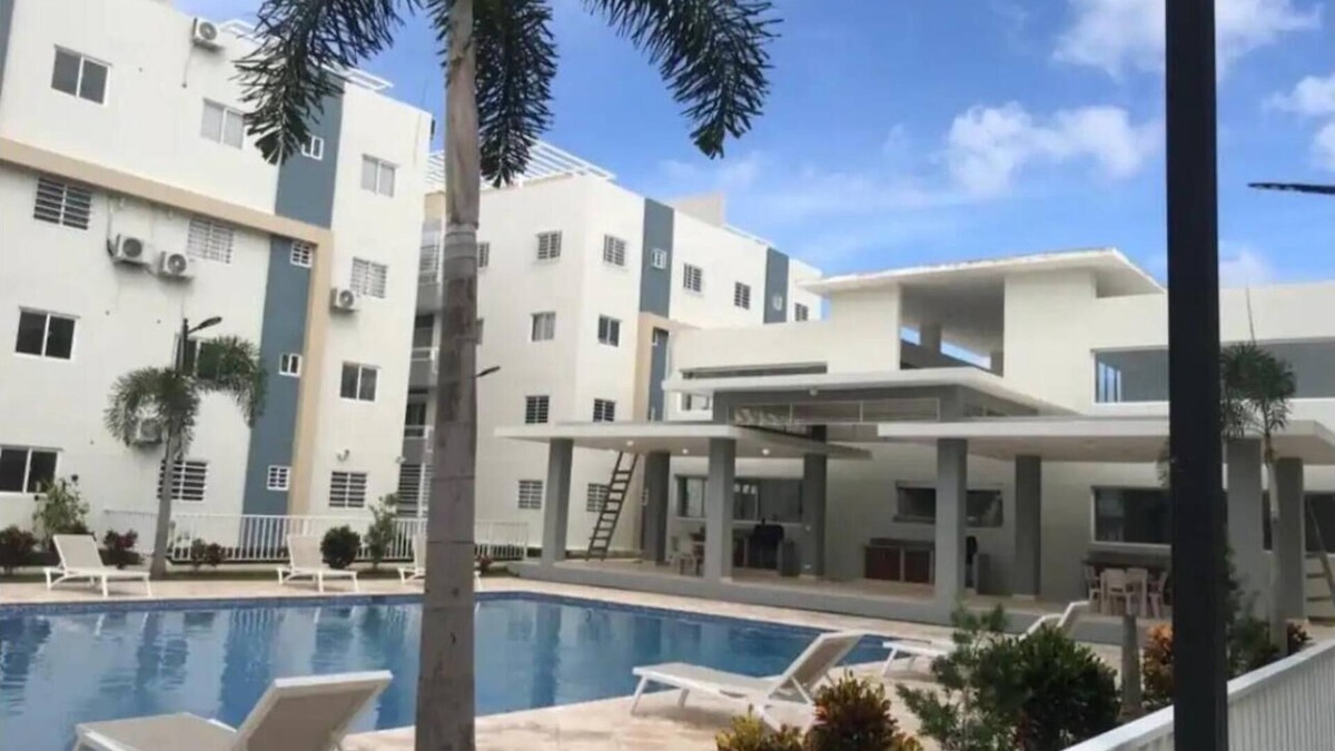 Villa Hermosa Apartment | Spacious 3-bedroom apartment with WiFi, AC in welcoming La Romana.