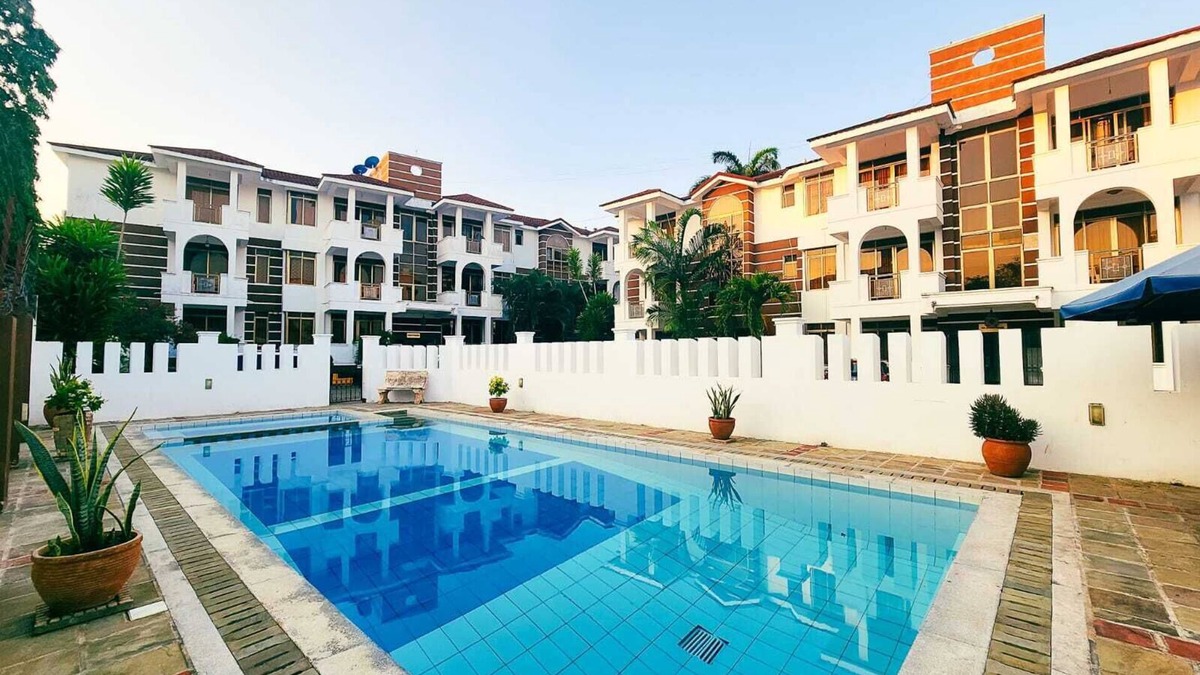 Nyali House | Spacious 3-bedroom apartment in brilliant Mombasa Nyali with WiFi, AC