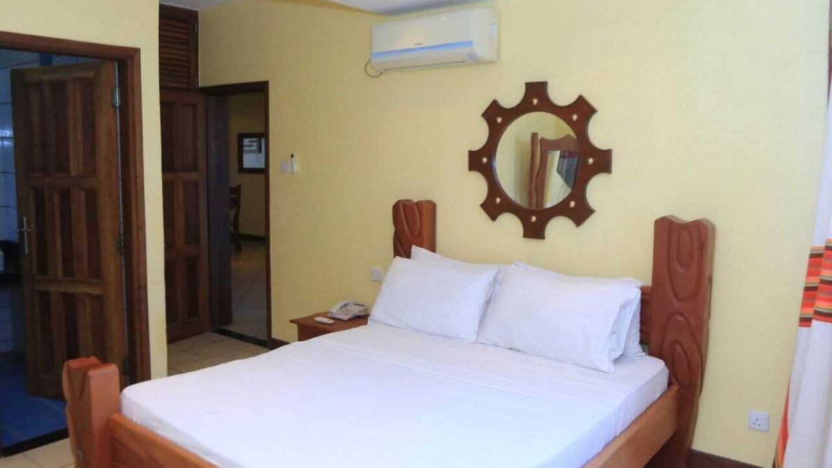 Bamburi Apartment | Spacious 3-bedroom apartment with fitness room, WiFi in enchanting Mombasa