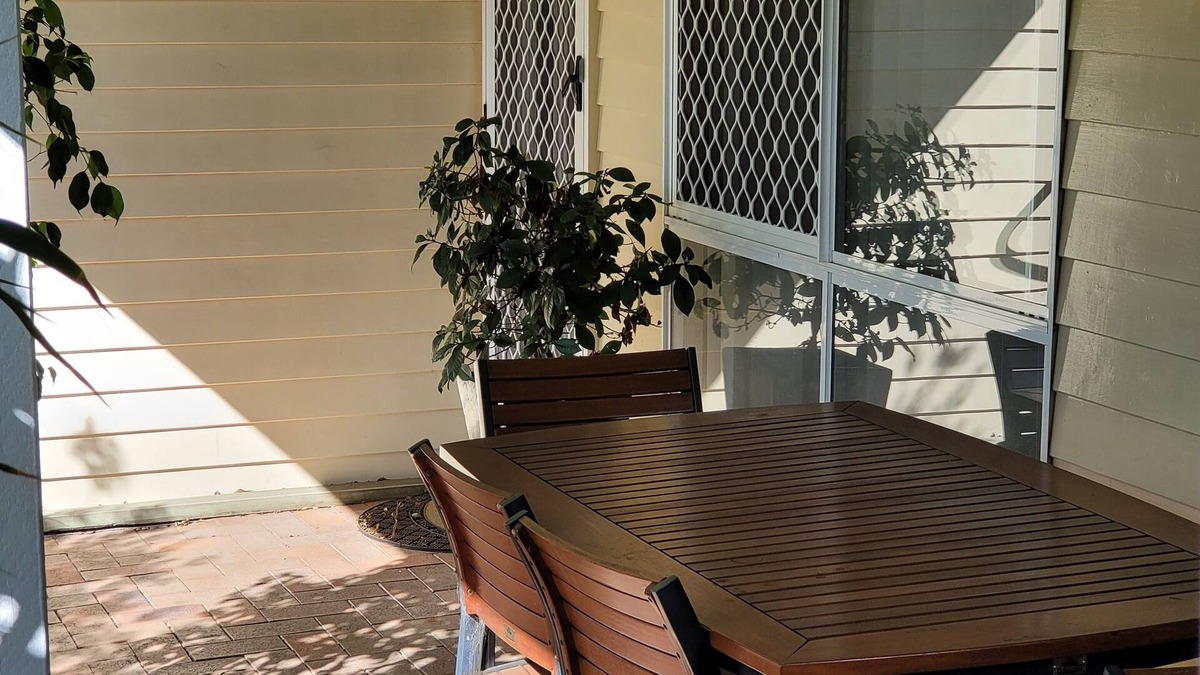 Dalby House | Spacious 3 bedroom apartment