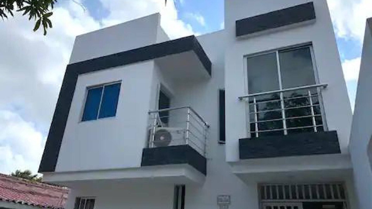 Los Andes Apartment | Spacious 3-bedroom apartment with WiFi, AC in enchanting Barranquilla
