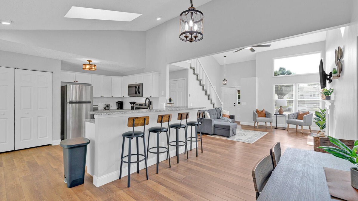 O'Fallon House | Spacious, 3 bedroom home, finished basement on quiet court