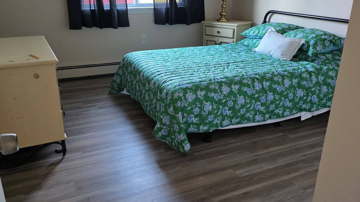 Bad Axe House | Spacious 3-bedroom house in Bad Axe, walking distance to Hospital, Tec center.