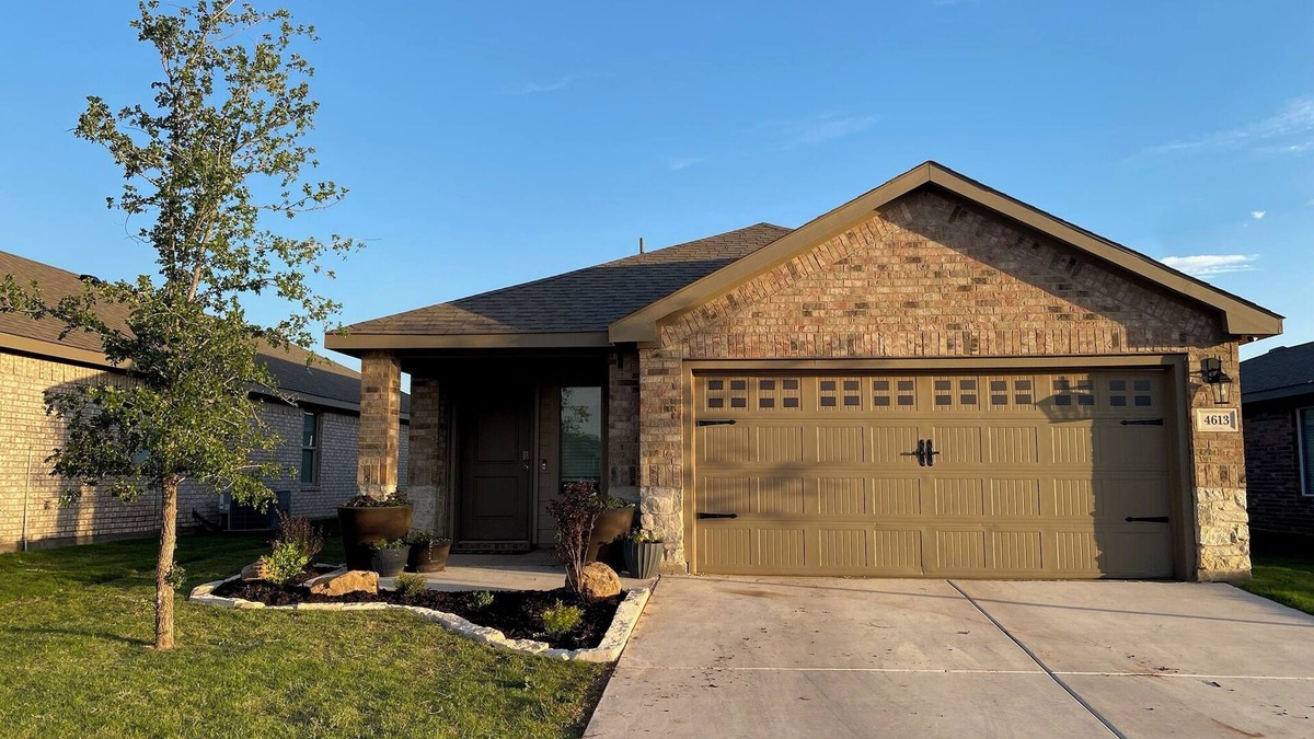 Lubbock House | Spacious 3-bedroom house in a quiet South Lubbock neighborhood