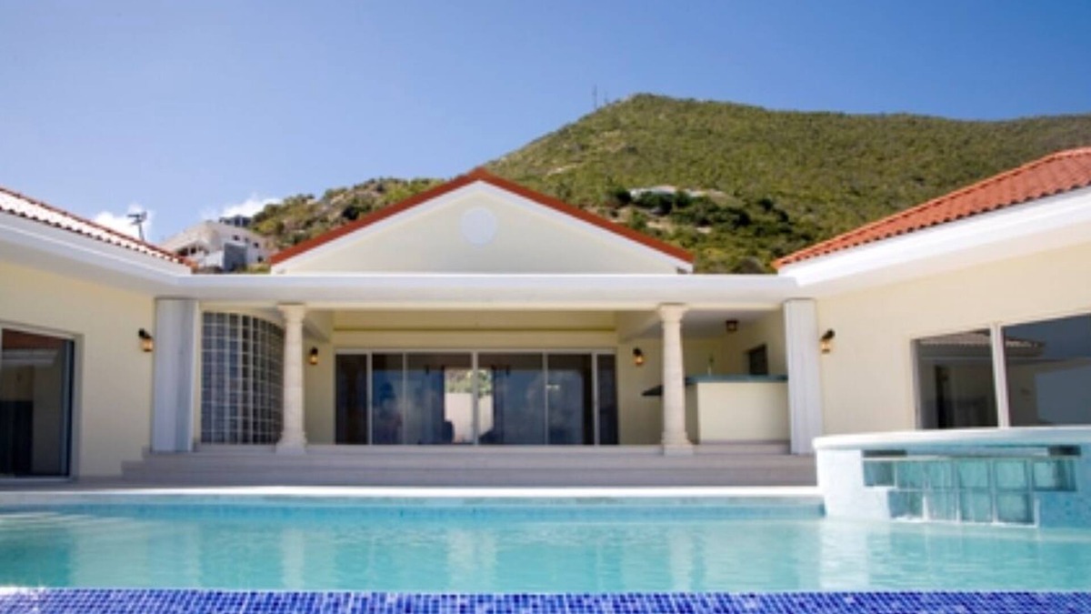 Red Pond Estates Villa | Spacious 3 bedroom villa with pool in Red Pond