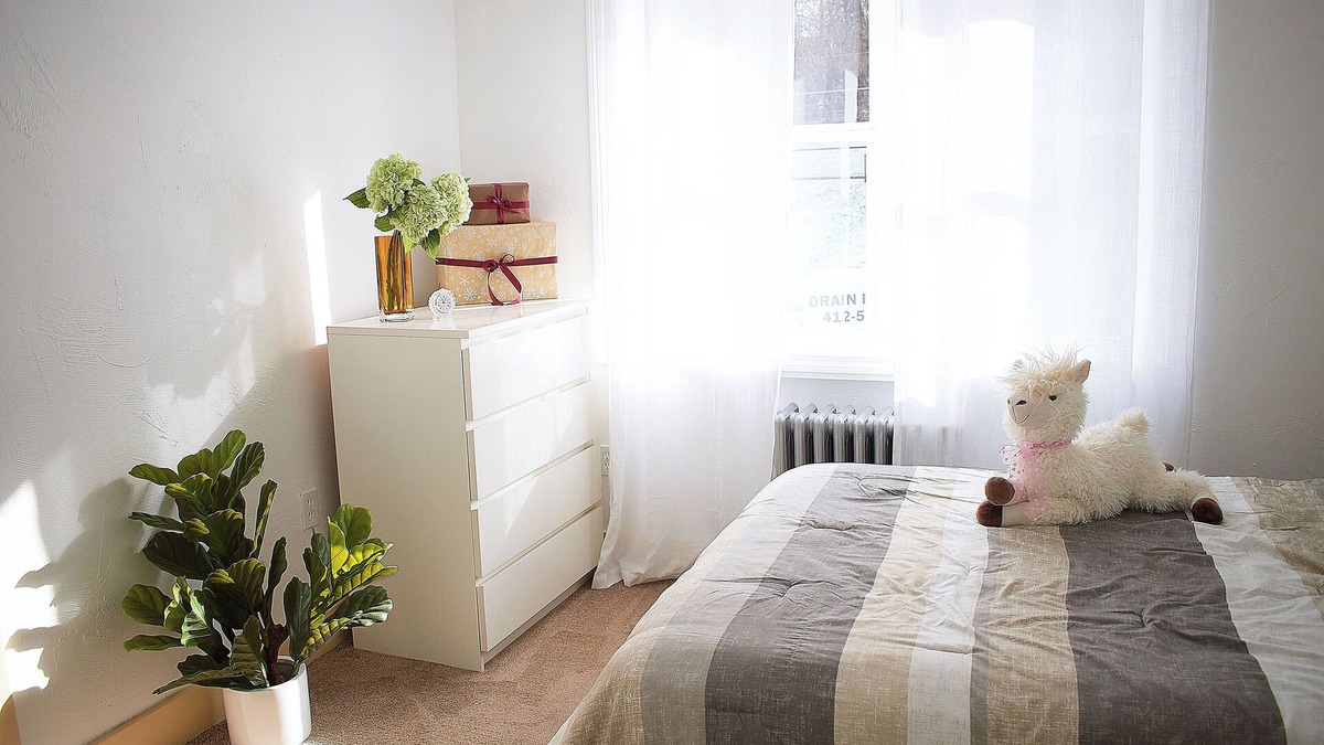 Whitehall Apartment | Spacious 3-bedroom with WiFi in fantastic Pittsburgh