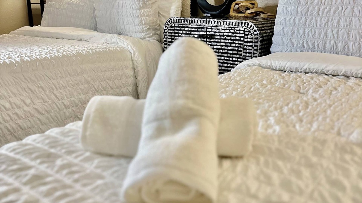 Fondren Apartment | Spacious 3 Level Loft: 5 mins walk from JSU Stadium, hospitals, bars, and more