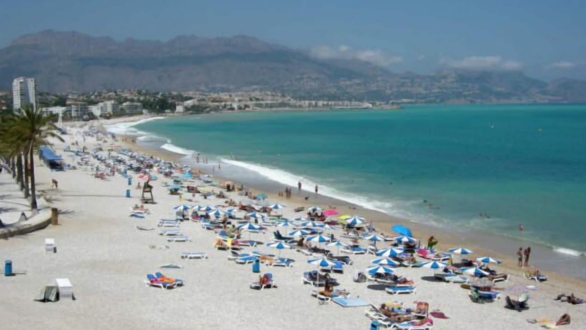 El Albir Apartment | 🌞 Spacious 3-room apartment in a luxury building, 150m beach, internet🌞