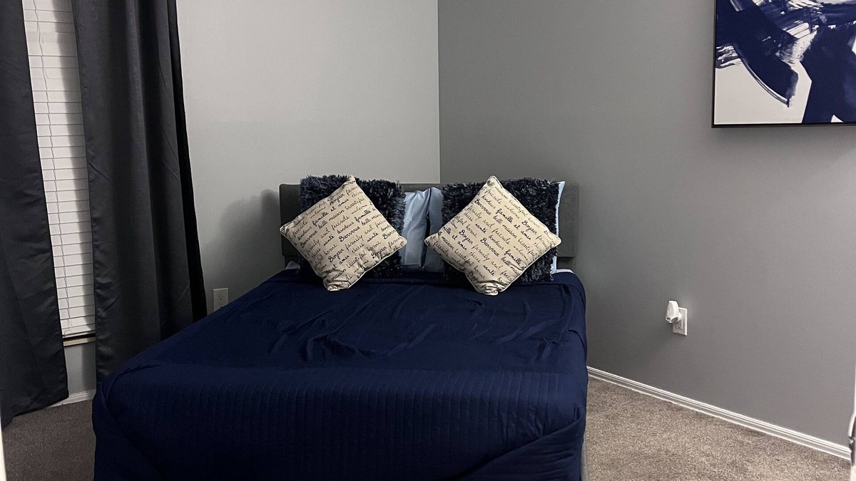 Mitchell Condo | Spacious 3bd/2bath Condo