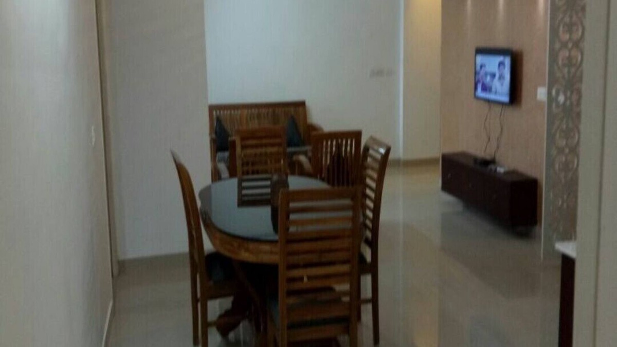 Kaloor Apartment | Spacious 3bhk flat at heart of the town.(2ac)