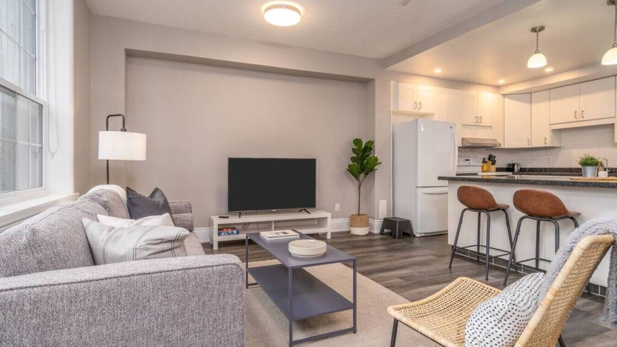 Burlington Apartment | Spacious 4-Bed, 3-Bath Apartments Near Waterfront