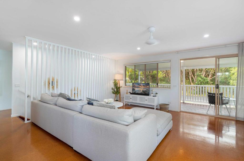 Shelly Beach House | Spacious 4-Bed House Metres from Beach
