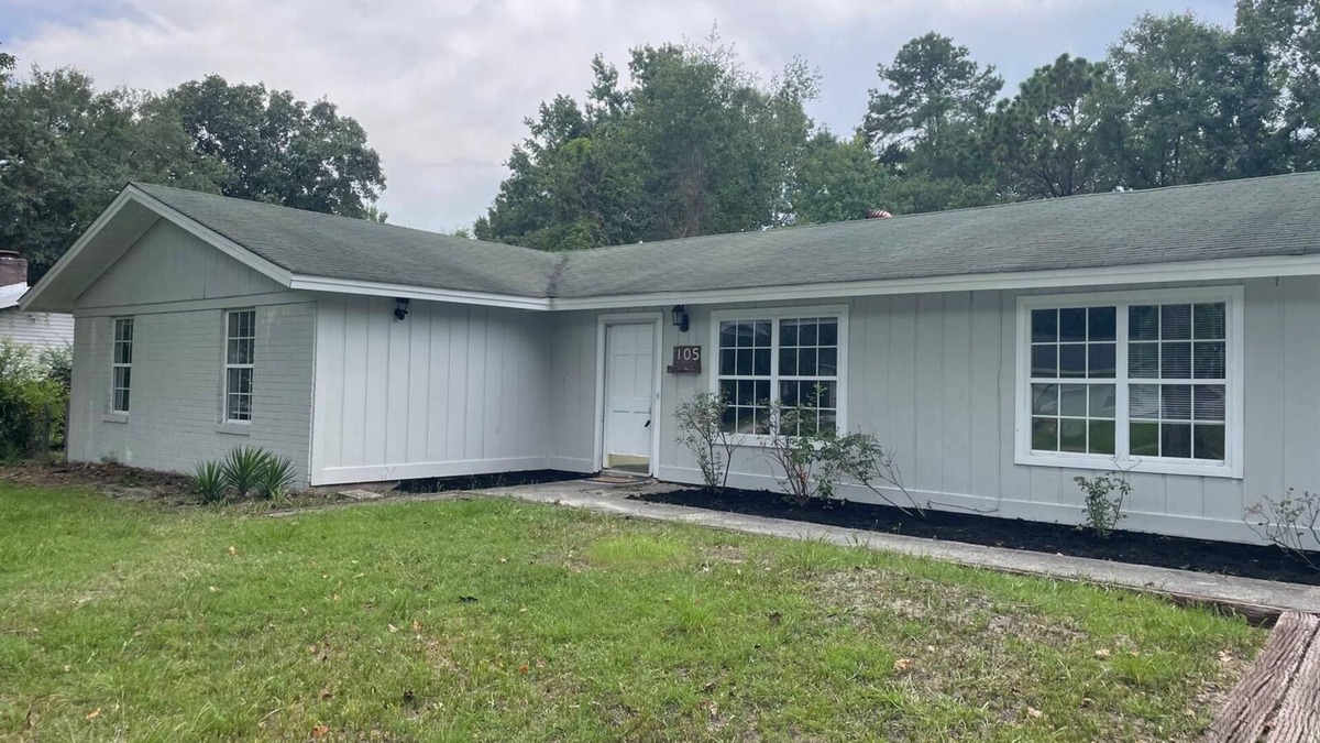 Moncks Corner House | Spacious 4-bedroom house in tranquil Moncks Corner with AC