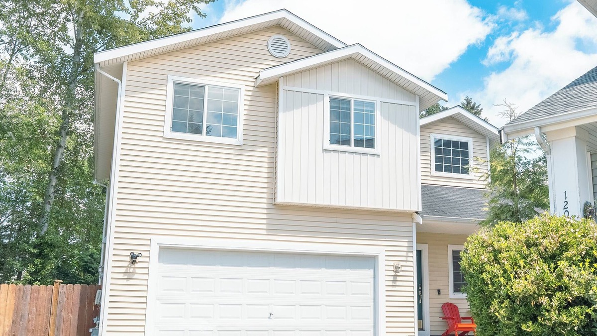 Paine Field-Lake Stickney House | Spacious 4 Bedroom Family Home on private road near I-5 & 405, Paine Field