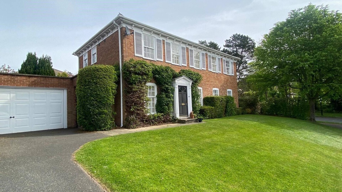 Sheffield House | Spacious 4 Bedroom House with Garden and Parkingn