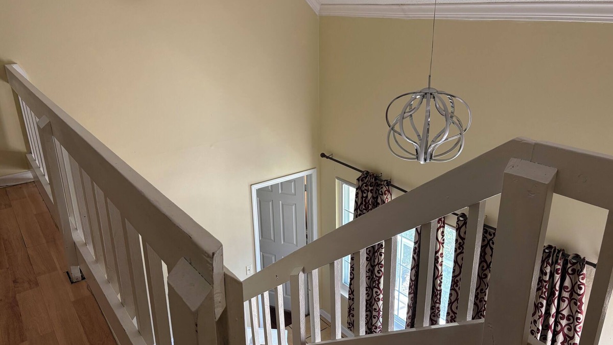 Normal House | Spacious 4-bedroom house with AC and WiFi in charming Huntsville