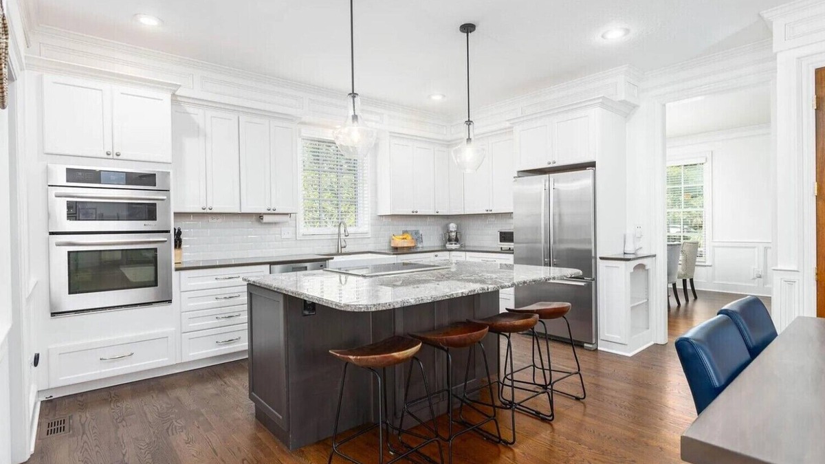 New Albany House | Spacious 4-bedroom house in charming New Albany.