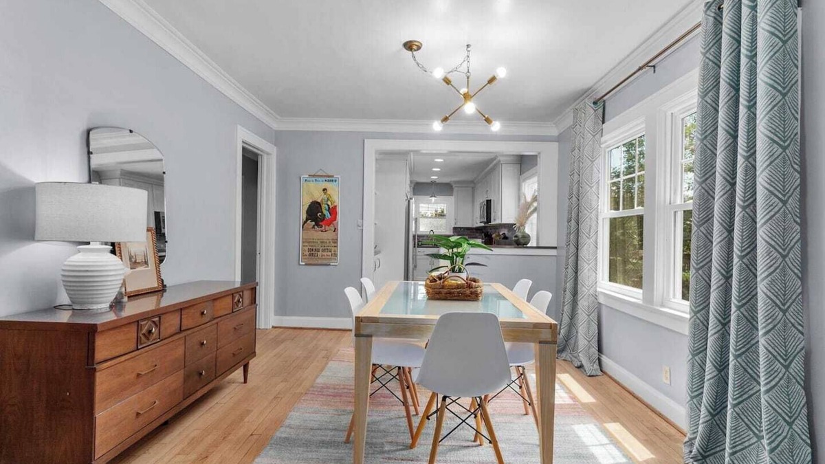 Ward Parkway House | Spacious 4 Bedroom Home Near Shops & Food | 52