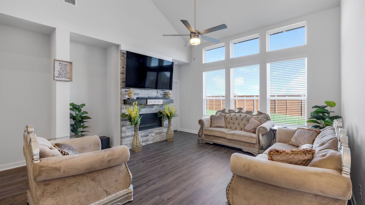 Mesquite House | Spacious 4-bedroom house with office space, WiFi in nice Mesquite