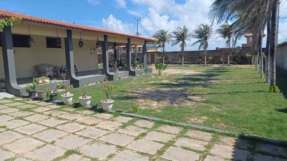 Caponga House | Spacious 4-bedroom house in amazing Caponga with WiFi