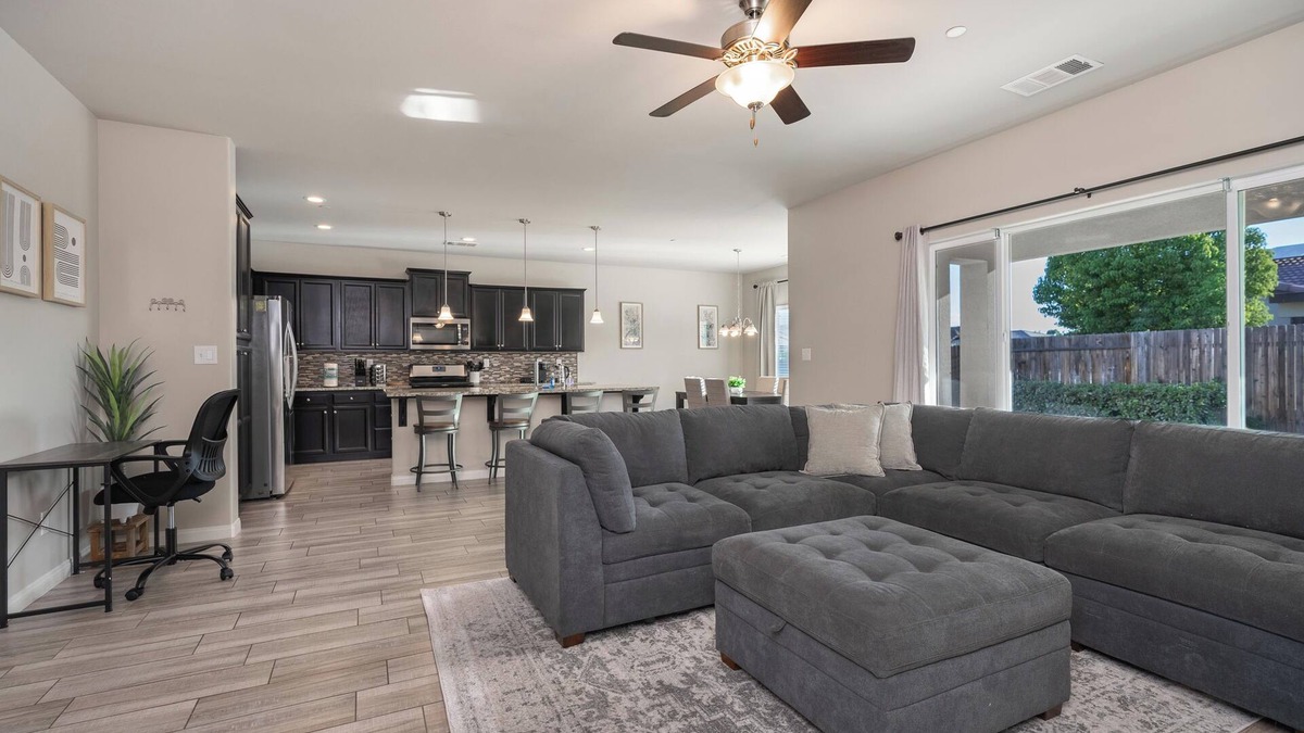Greenacres House | Spacious 4-bedroom house in a phenomenal location