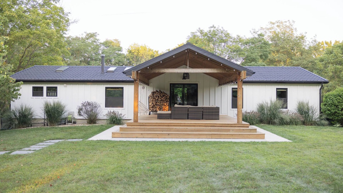 New Carlisle House | Spacious 4-bedroom Contemporary Country House
