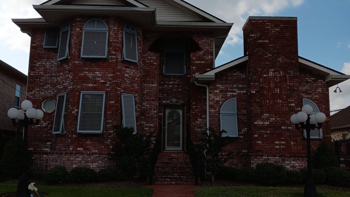 Algiers House | Spacious 4 bedroom vacation home