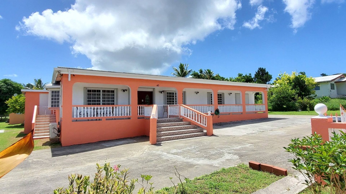 Estate Peters Rest House | Spacious 4 Bedroom Villa