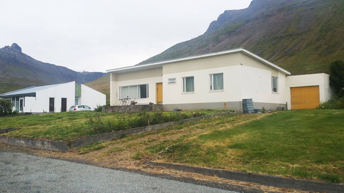 Suðavik Villa | Spacious 4-bedroom villa in charming Súðavík with WiFi