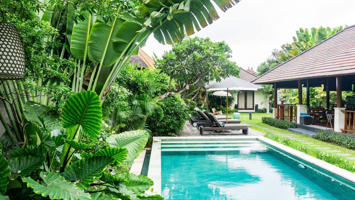 Sunset Road Villa | Spacious 4 BedRooms villa Seminyak (Villa Santi)