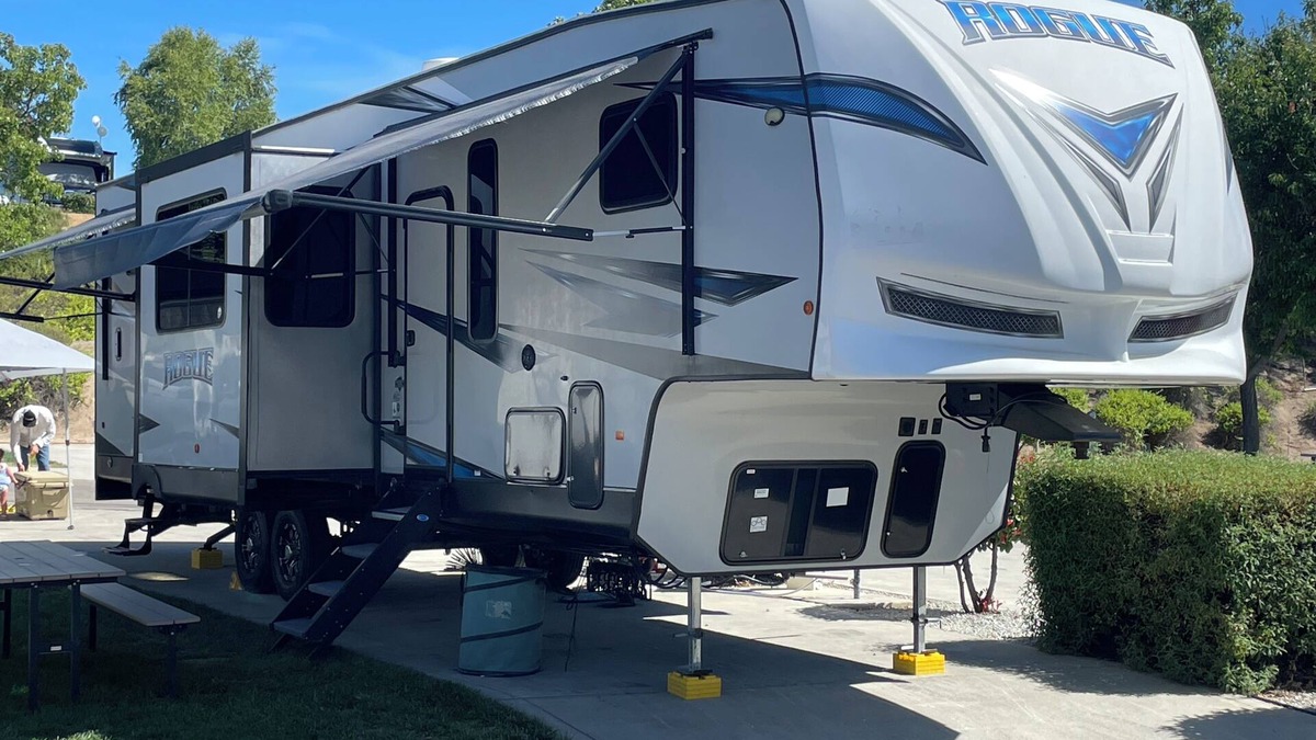 Nipomo House | Spacious 40' 2020 Vengeance Rogue - A Luxury Home On Wheels