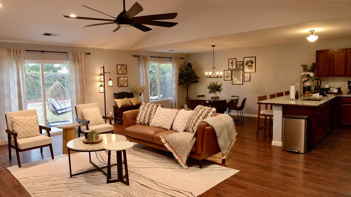 Visalia House | Spacious 4BD Home w EV charger near Sequoia Ntl Pk