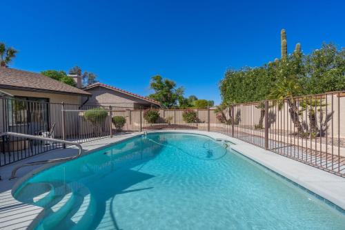 McCormick Ranch House | Spacious 4Bedroom Home with Private Pool in Prime Location