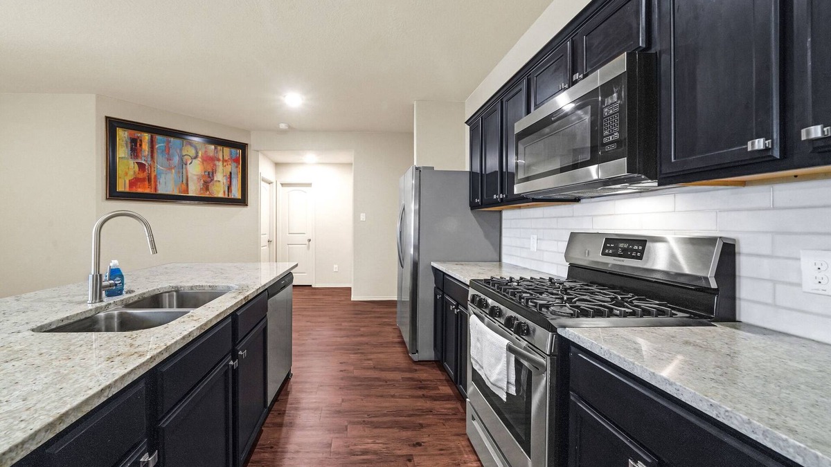 Channelview House | Spacious 4BR East Houston Home, EV Charger,Parking