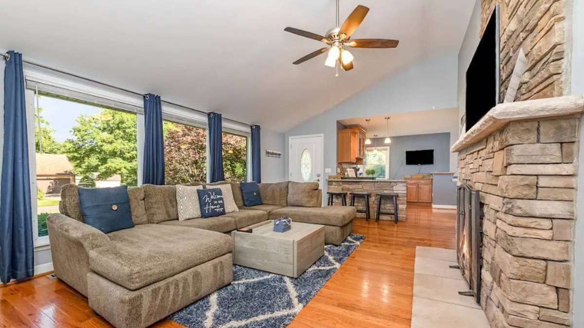 Fairfield House | Spacious 4BR Ranch w Hot Tub in Quiet Neighborhood
