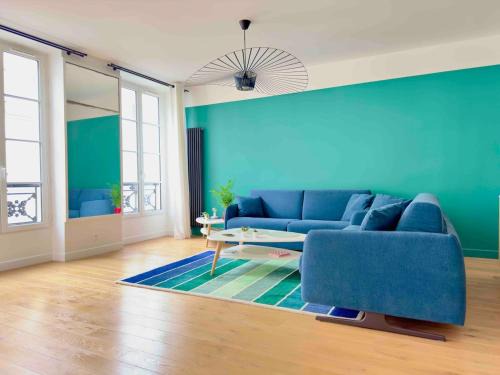 Pigalle Apartment | Spacious 4P Apartment Madeleine Department Stores