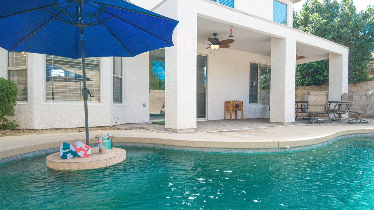 Val Vista Lakes House | Spacious 5 Bdr home,private pool, located in Val-Vista Lakes Gilbert, AZ
