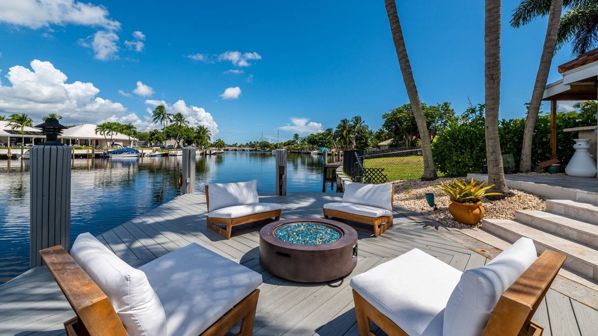 Imperial Point Villa | Spacious 5-bedroom villa in charming Fort Lauderdale, Dock and Pool