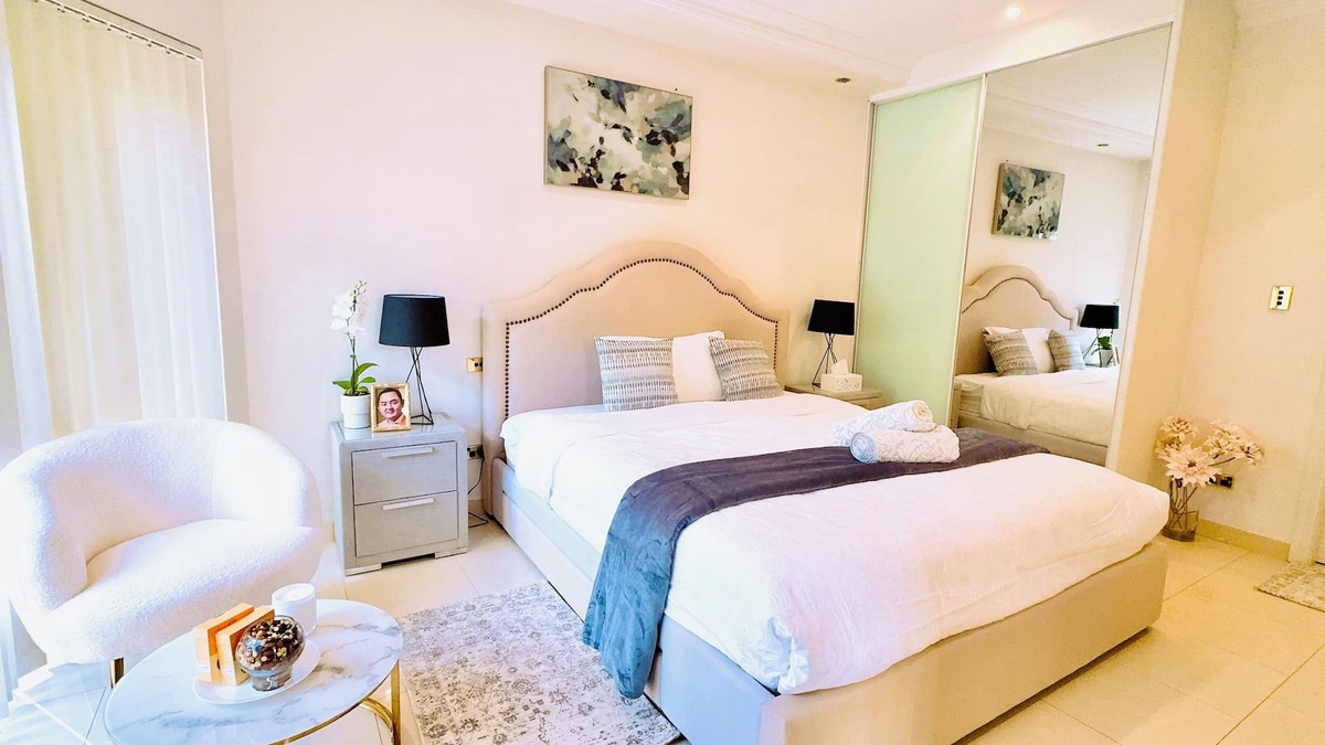 Ramsgate Beach House | Spacious 5-bedroom house water view in Ramsgate Beach with WiFi, AC.