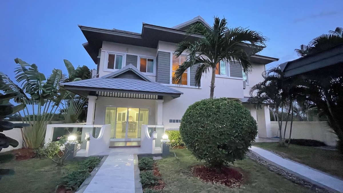 Kui Buri Villa | Spacious 5-bedroom beachfront in charming Kui Buri with AC, WiFi, pool. 3 villas