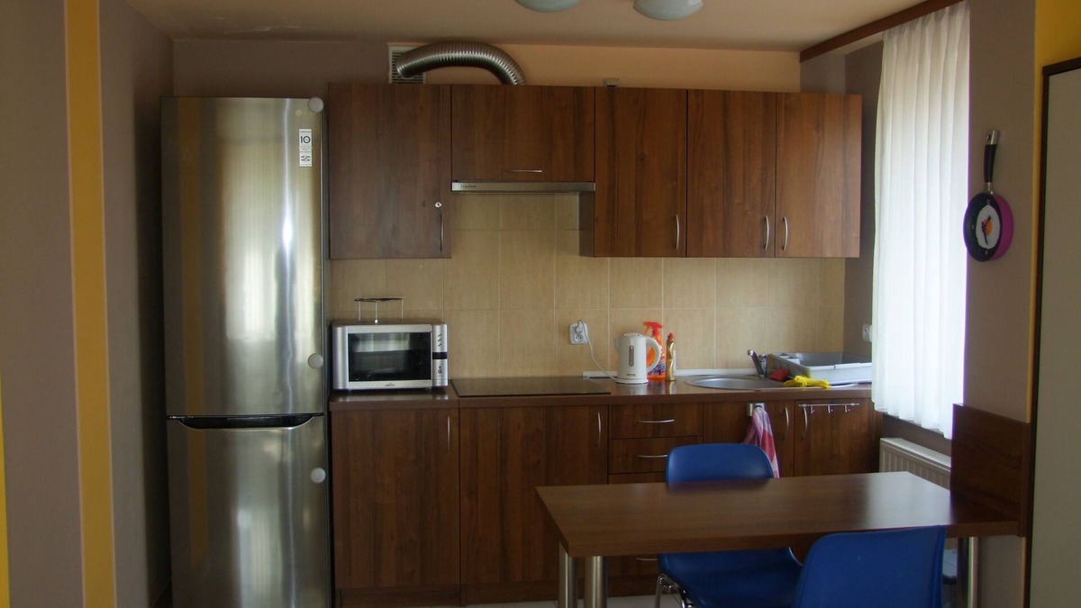 Rzeszow House | Spacious 5-bedroom building in charming Rzeszów with AC, WiFi