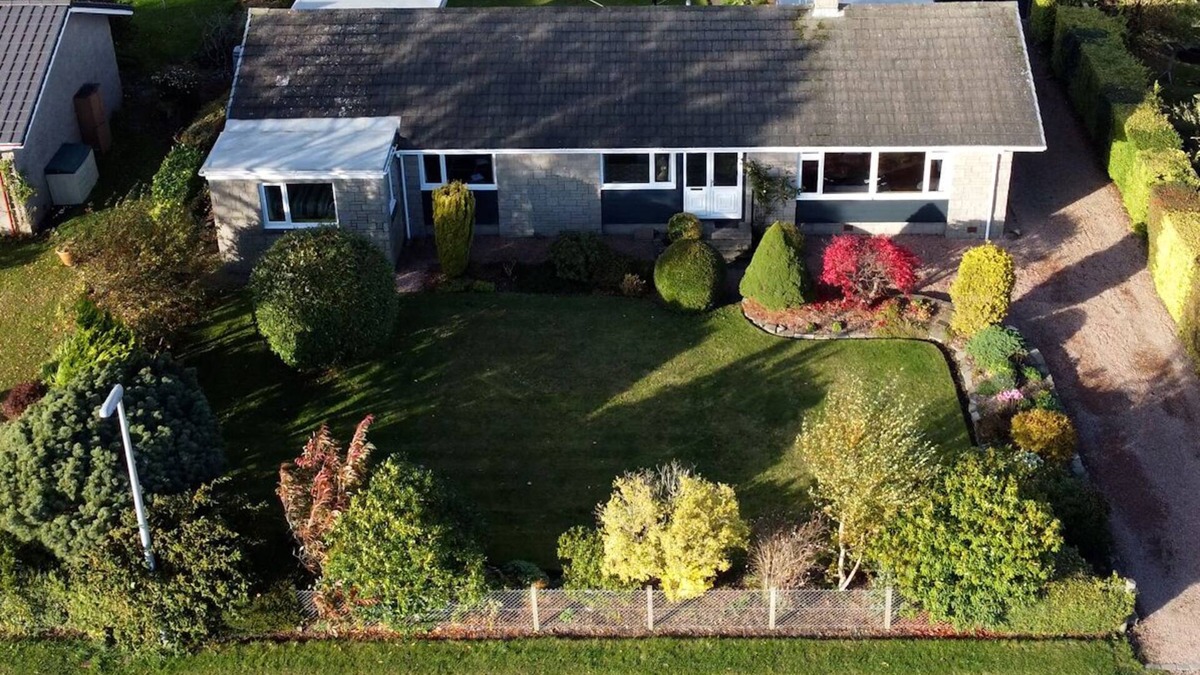 Cupar House | Spacious 5-bedroom cosy cottage nr St Andrews, Fife