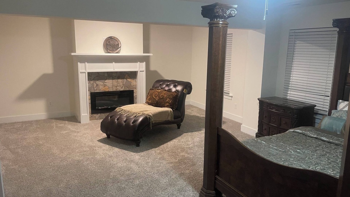 New Market House | Spacious 5-bedroom house in charming New Market with WiFi, AC