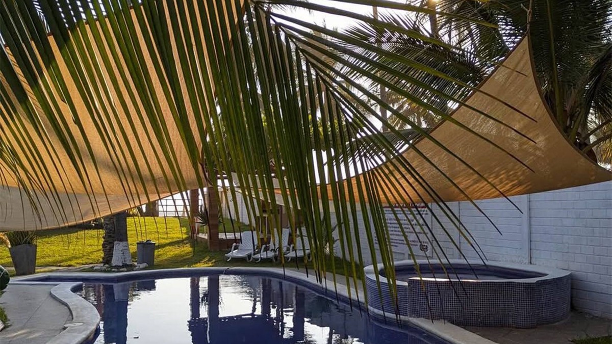 Acajutla House | Spacious 5-bedroom house in charming Sonsonate with WiFi, AC
