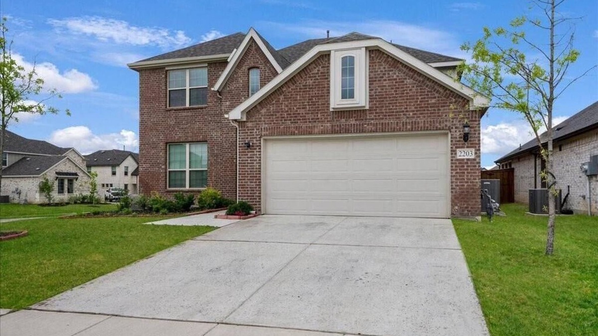 South Arlington House | Spacious 5-bedroom house in charming Mansfield with AC