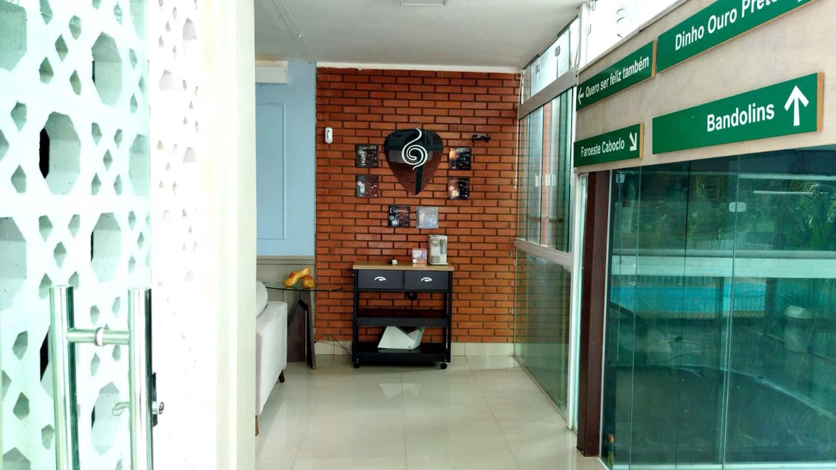 Lago Sul House | Spacious 5-bedroom house in charming Brasília with WiFi, AC
