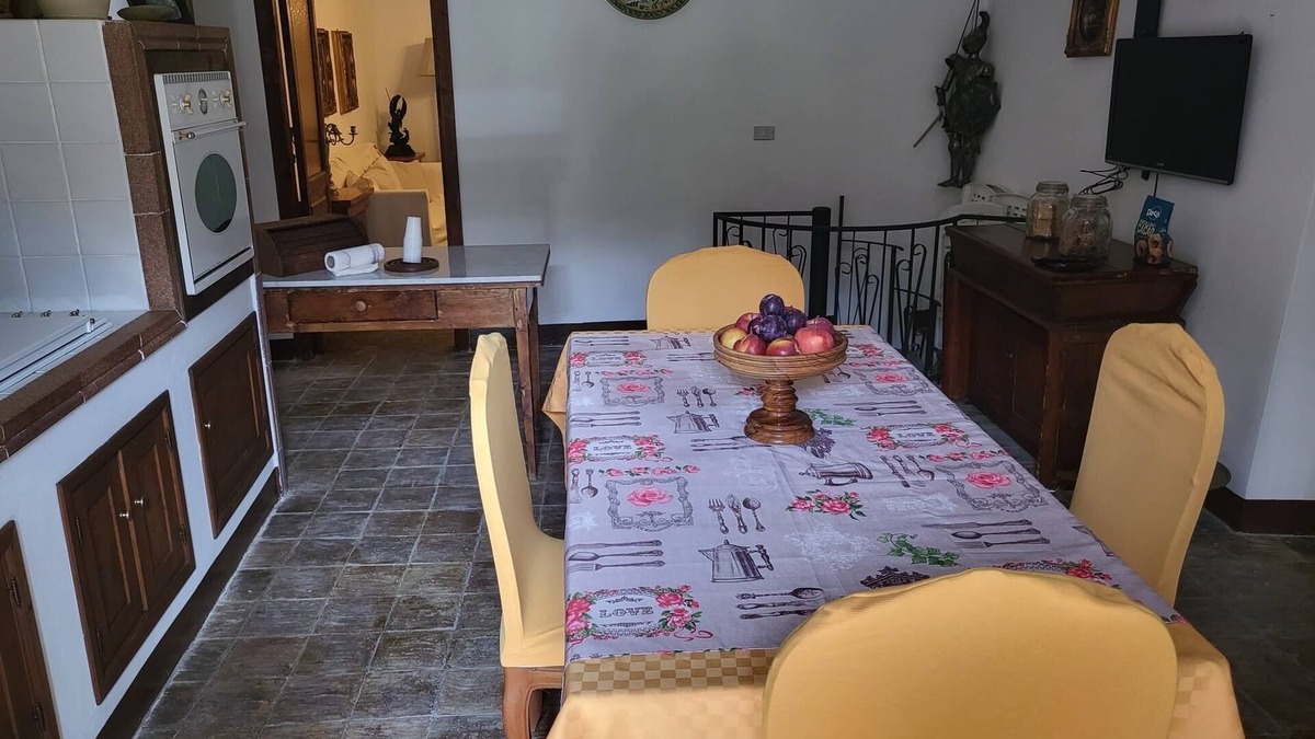Aidone House | Spacious 5-bedroom house in charming Aidone with WiFi, terraces, private garden